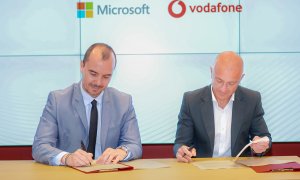 Vodafone și Microsoft se „unesc” pentru digitalizarea companiilor din România