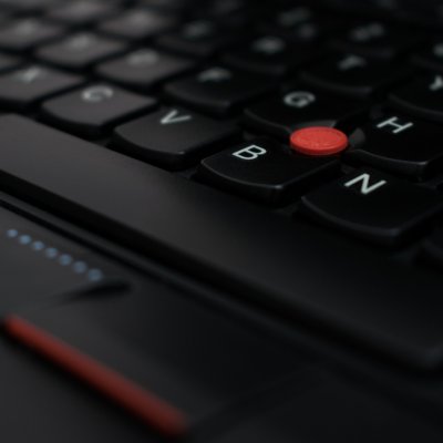 Piața de PC-uri, scădere de 30% de la an la an. Lenovo rămâne lider