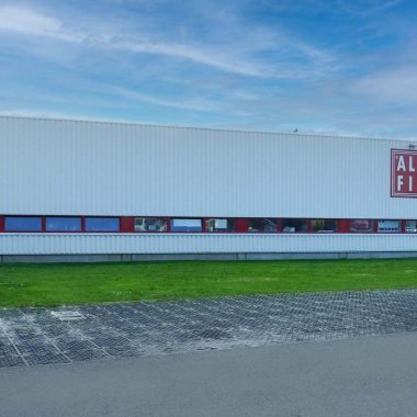 Investiții străine: O companie ucraineană cumpără fabrica Alufix din Brașov