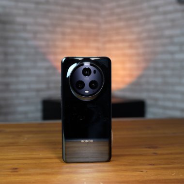 Honor Magic5 Pro - telefonul cu unele dintre cele mai bune camere foto