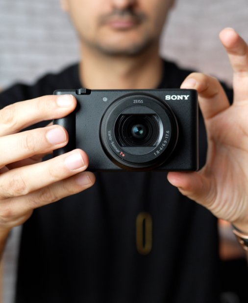 REVIEW Sony ZV-1 II - cea mai nouă cameră de vlogging pentru începători