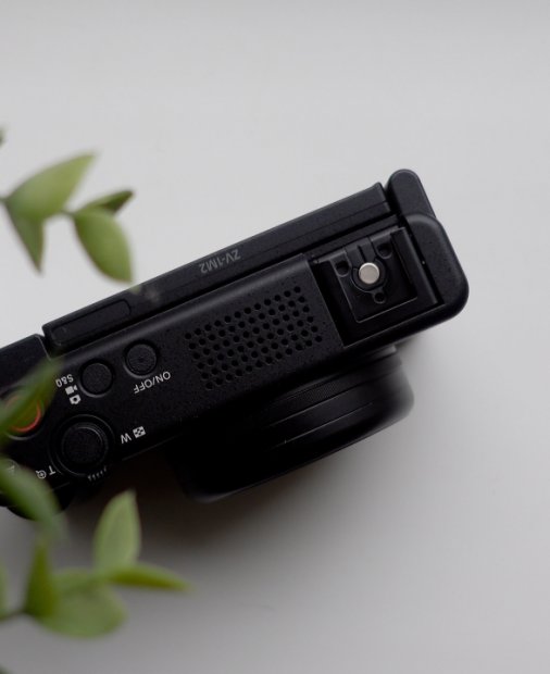 Sony lansează noua cameră de vlogging cu obiectiv superangular cu zoom, ZV-1 II