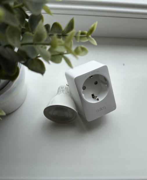 REVIEW Tapo P110 și Tapo L630: mini priză smart și bec cu milioane de culori