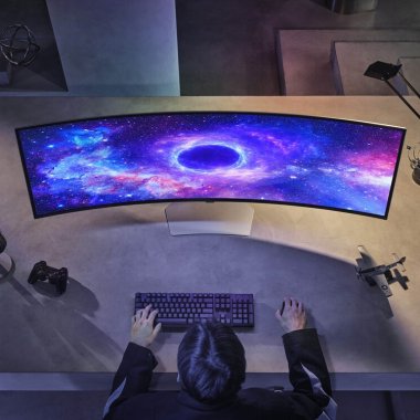 Samsung lansează global monitorul Odyssey OLED G9