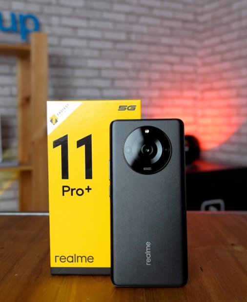 REVIEW Realme 11 Pro +: camera foto de pe S23 Ultra la jumătate de preț