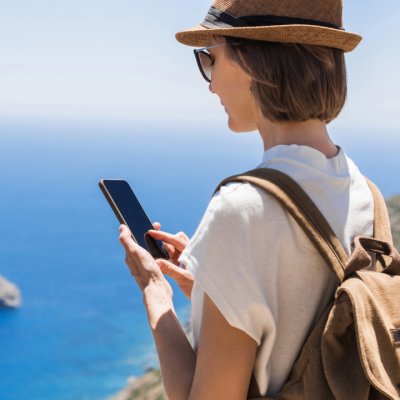 Un sfert dintre români caută vacanțe fără social media