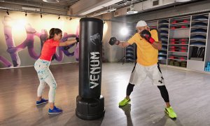 7 clase de group fitness și beneficiile lor extraordinare pentru sănătatea ta