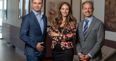 Trei antreprenori lansează un Executive MBA în București și plănuiesc extinderea