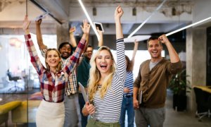 Beneficii extrasalariale pentru bunăstarea echipei tale