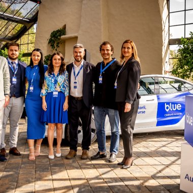 Autonom lansează oficial Blue, brandul de ridehailing cu 100 de Tesla