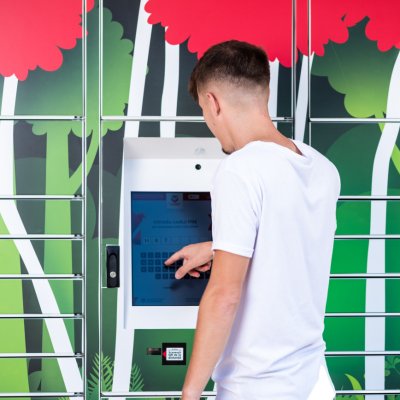 Sameday easyway: oamenii pot trimite colete folosind rețeaua de easybox-uri