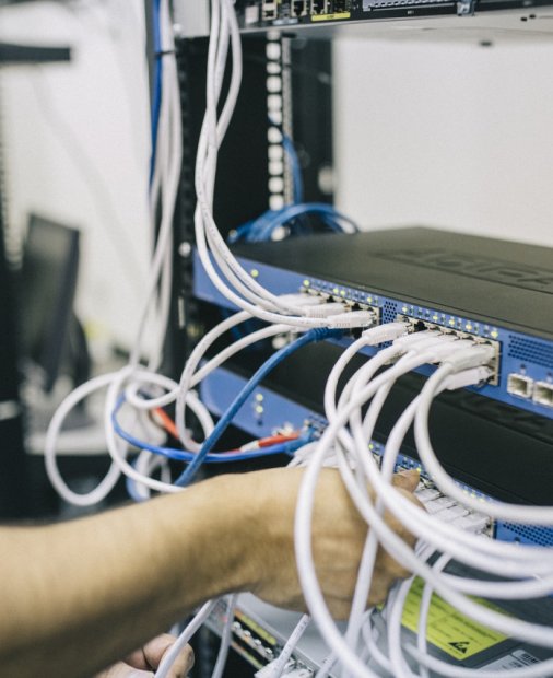 EY - Top 10 riscuri în telecomunicații - Generative AI poate schimba lucrurile