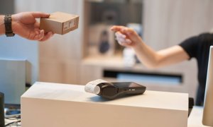 Mobilitate și flexibilitate: Cum un Smart POS îți aduce afacerea acolo unde se află clienții tăi