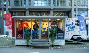 Caravana care a făcut 5.000 de km pentru educație financiară și digitală