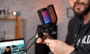 REVIEW Fifine Ampligame A6T - jucărie sau microfon de început de carieră?