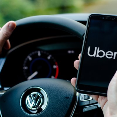 9 ani de Uber în România: cel mai bun șofer are 34.000 de curse de 5 stele