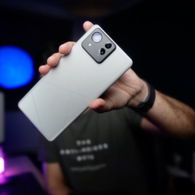 REVIEW Asus Zenfone 11 Ultra - flagship pentru iubitorii de Android