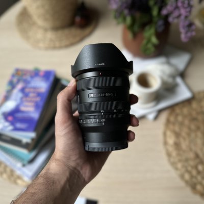 REVIEW Obiectiv Sony 24-50 mm F2.8 G - obiectiv compact pentru foto sau video