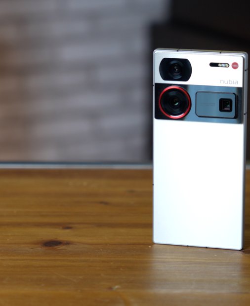 REVIEW ZTE nubia Z60 Ultra - probabil cel mai bun telefon de care nu știe nimeni