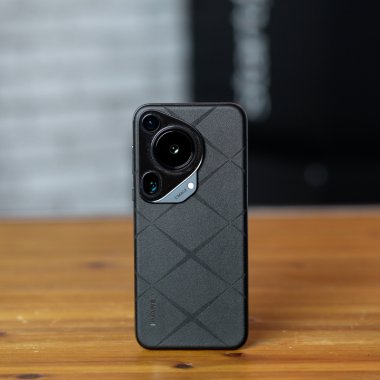 Huawei Pura 70 Ultra - are tot ce ai nevoie și ceva-n plus?