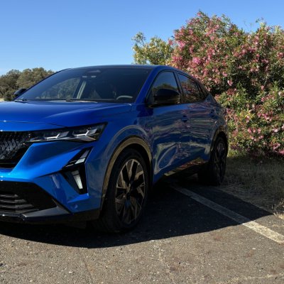 Test Drive Renault Rafale: Echilibrul dintre un SUV de familie și o mașină sport