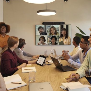 HP a lansat soluții Poly pentru videoconferințe și colaborare la distanță