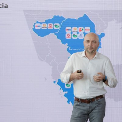 Afacerile eMAG trec de 10 mld. lei. Investiții de 900 mil. lei planificate