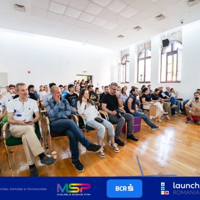 Bisturiul laser care elimină tremurul, câștigător la Laser Valley Bootcamp