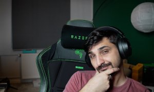 REVIEW Razer Freyja și Kraken V4 Pro: așa arată viitorul gamingului și al imersiunii?