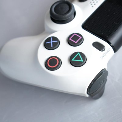 Sony lucrează la un nou tip de consolă portabilă pentru a concura cu Switch