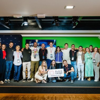 Demo Day pentru o nouă grupă a Rubik Garage: 12 startup-uri urcă pe scenă