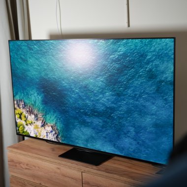 SAMSUNG OLED 65S95D – Inteligența artificială pusă la treabă așa cum trebuie