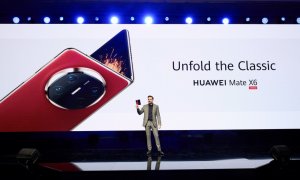 Huawei lansează pliabilul Mate X6 și căștile <span class="title-highlight">FreeBuds Pro 4</span>