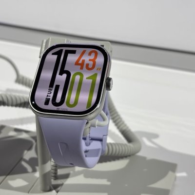 Xiaomi lansează căști, ceas inteligent și baterie externă cu capacitate extinsă