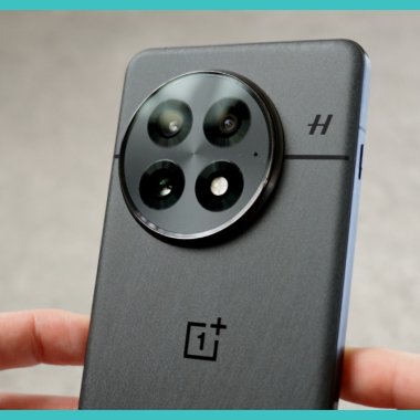 REVIEW <span class="title-highlight">OnePlus 13</span> - telefon cu o baterie puternică, dar și cu defecte