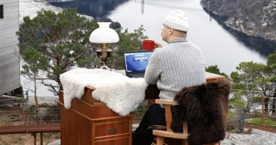 Un birou hygge? Cum câștigi 6 zile de work remote în fiordurile norvegiene