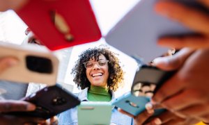 Cele mai populare telefoane: topul celor mai vândute smartphone-uri în 2024