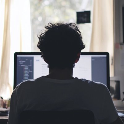 Campanie de recrutare falsa pe Linkedin creată de <span class=