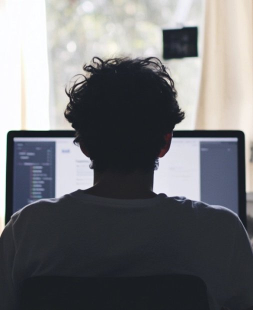 Campanie de recrutare falsa pe Linkedin creată de <span class="title-highlight">Coreea de Nord</span>