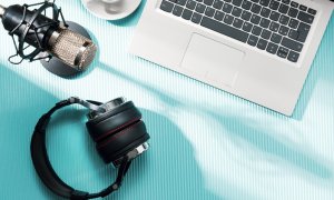 7 podcast-uri pe care orice antreprenor trebuie să le asculte