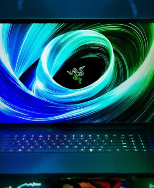 Razer anunță noile laptopuri de gaming Blade 18 și Blade 16