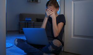 8 tipuri de violență cibernetică de care te poți lovi în mediul online