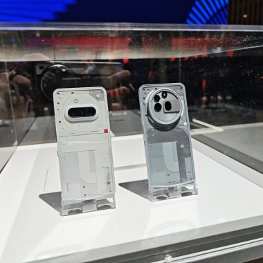 Nothing dezvăluie Phone (3a) și Phone (3a) Pro