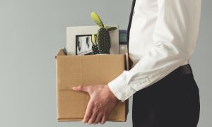 6 din 10 antreprenori se așteaptă la <span class="title-highlight">concedieri </span>în cazul unui viraj politic al României