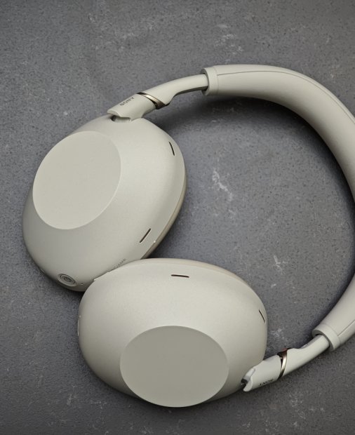 REVIEW Sony WH-1000XM6 - căști bune la orice!?