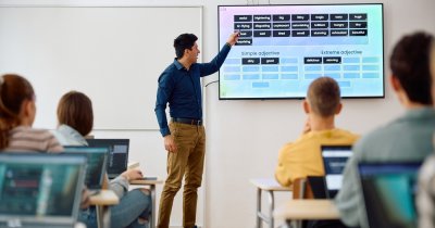 Burse ANIS pentru profesorii care vor să dezvolte cursuri de tehnologie