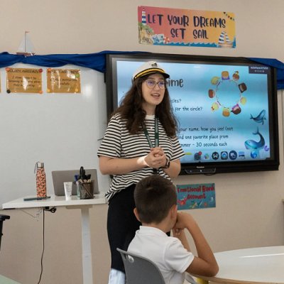 Cum poți moderniza școala românească printr-un startup de performanță