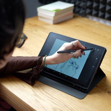 REVIEW Huion Kamvas Slate 11 - tabletă pentru desen digital de începători și copii