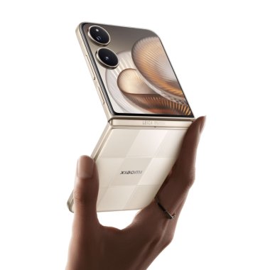 Xiaomi lansează telefonul pliabil MIX Flip 2 și tableta Xiaomi Pad 7S Pro 12.5