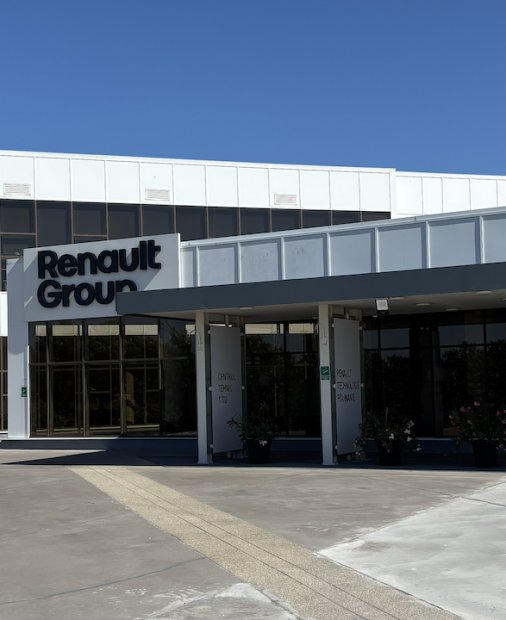 Am vizitat centrul unde se testează <span class="title-highlight">cele mai vândute mașini din Europa</span>